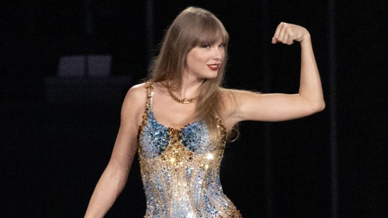 Trumpovi spojenci sa pred Super Bowlom zameriavajú na Taylor Swift