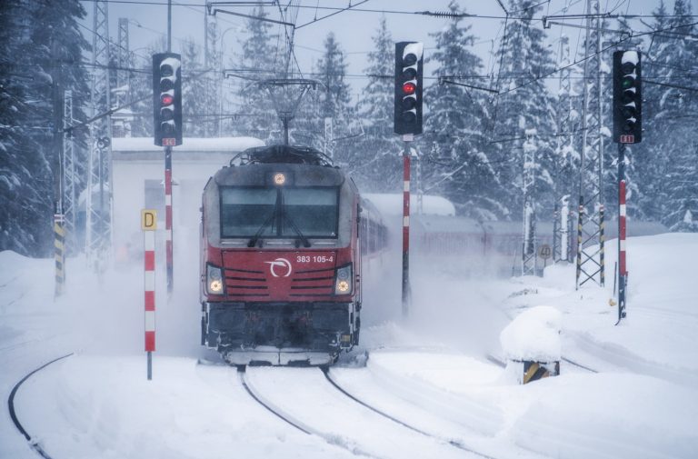 Viaceré vlaky na Kysuciach vypadli, pre úpravu infraštruktúry ich nahradili autobusy