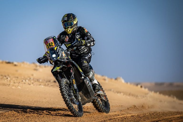 Svitko sa v 11. etape Rely Dakar prebojoval na desiatu priečku, Varga figuruje stále na treťom mieste