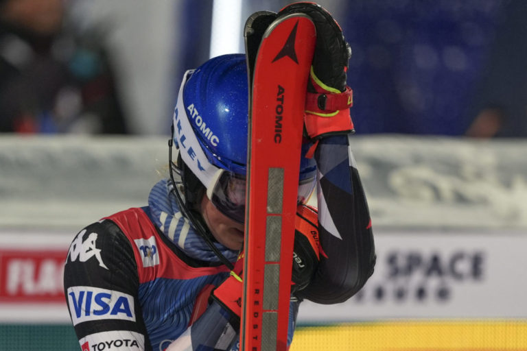 Shiffrinová má pocit, že za posledné dni prežila celý život. Vlhovú vo Flachau pribrzdila aj zlomená bránka (foto)