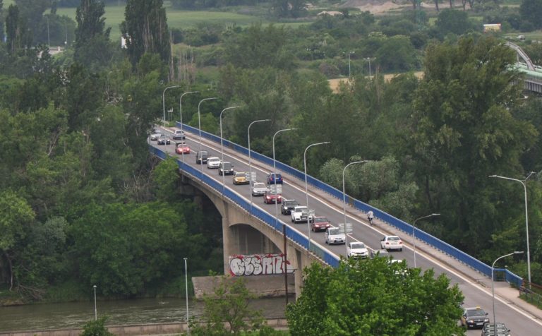 Most v Hlohovci bude v nedeľu krátkodobo uzavretý, prejazd bude umožnený len vozidlám záchranných zložiek