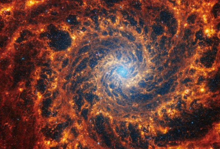 Teleskop JWST dostal nové snímky špirálových galaxií