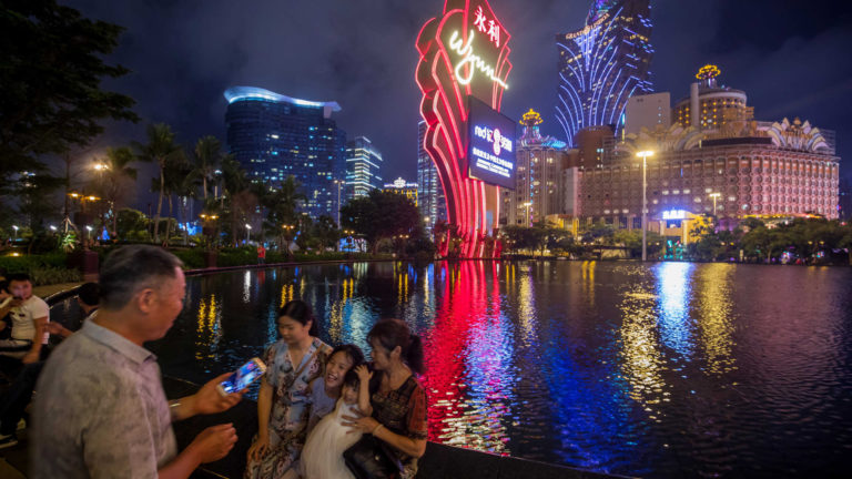 Wynn je takmer späť v Macau, Vegas je silné pred Super Bowlom, čínskym Novým rokom
