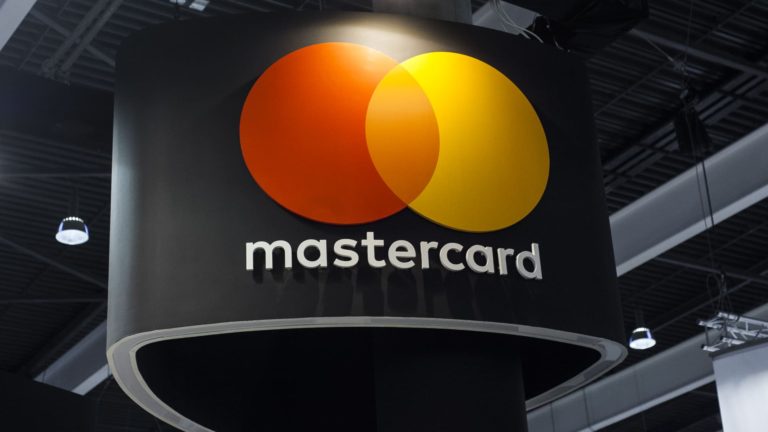 Mastercard spúšťa model AI podobný GPT, ktorý má bankám pomôcť odhaliť podvody