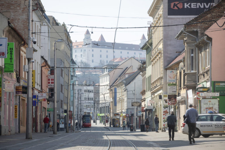 Slovensko zaostáva v mnohých cieľoch udržateľného rozvoja. Problematická je kvalita vzdelávania, výskum aj zelená ekonomika