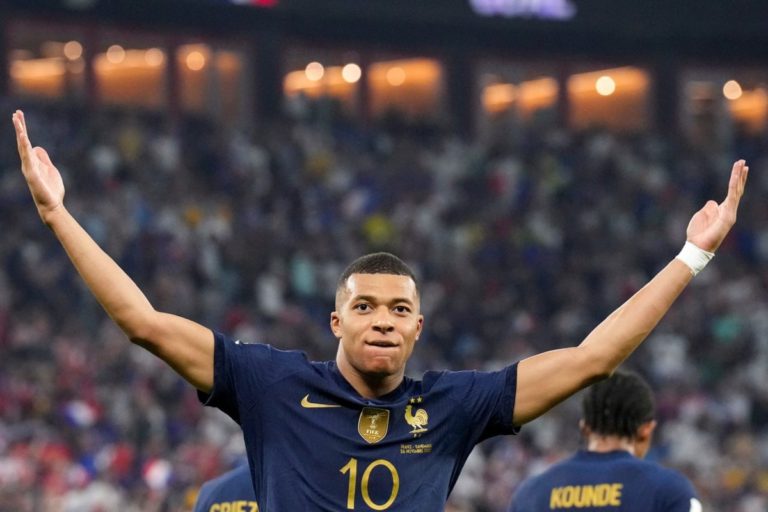 Mbappé už údajne patrí Realu Madrid, päťročnú zmluvu mal podpísať pred dvoma týždňami