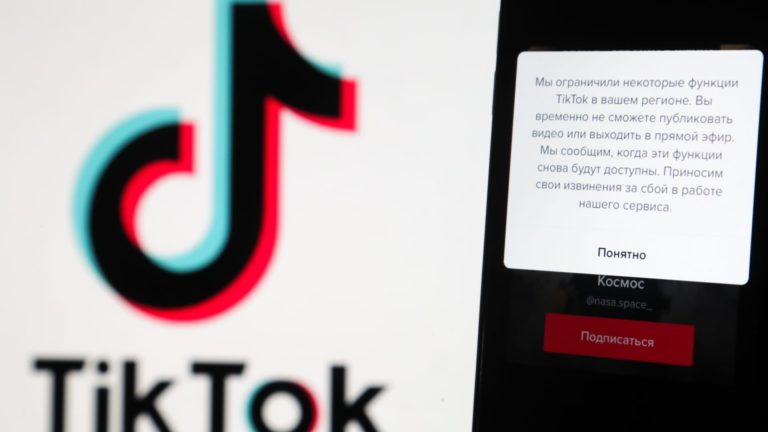 Snemovne reprezentantov jednohlasne podporuje vynútenie odpredaja TikTok