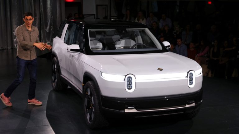 Odhalenie elektrického SUV R2 a crossoverov R3 Rivian