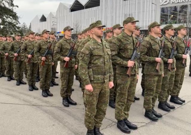 Vyše 200 vojakov zložilo v Martine prísahu, do Ozbrojených síl vstúpili počas zmeny bezpečnostnej situácie (video)