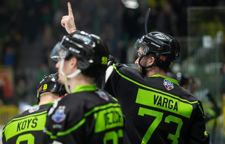 Žilina a Prešov sa pobijú vo finále play-off SHL. Žilinčanov čaká štvrtý pokus o extraligu, Prešovčania sa pokúsia o návrat medzi elitu