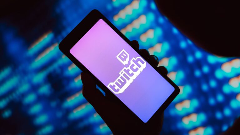 Twitch ukončí platnosť všetkých členov svojho bezpečnostného poradného výboru