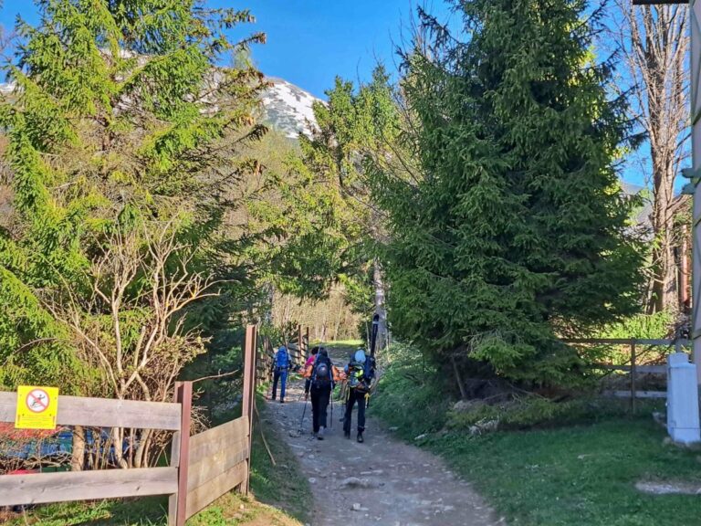 Turistické chodníky vo Vysokých Tatrách otvoria skôr, ako bolo plánované. Platia však nové pravidlá