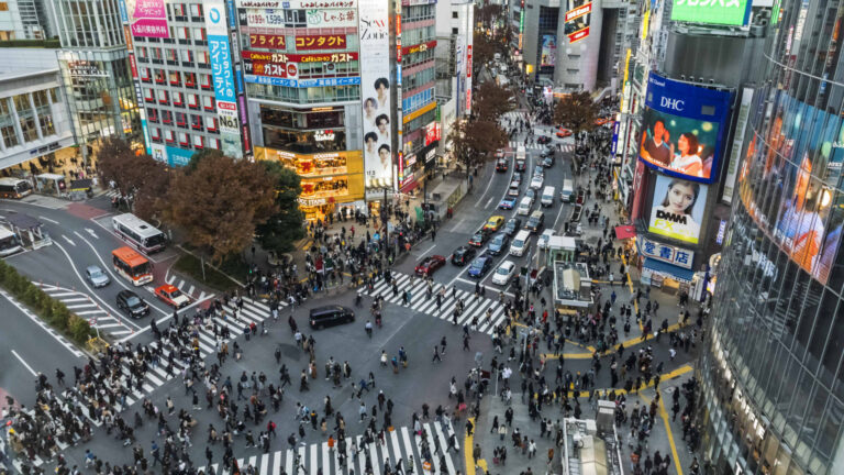 S&P prekročil 5 500, japonský CPI