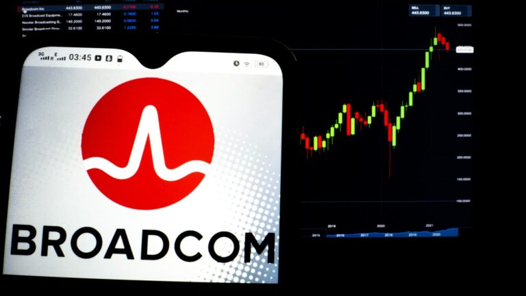 Broadcom prekonal odhady ziskov a oznámil rozdelenie akcií v pomere 10:1