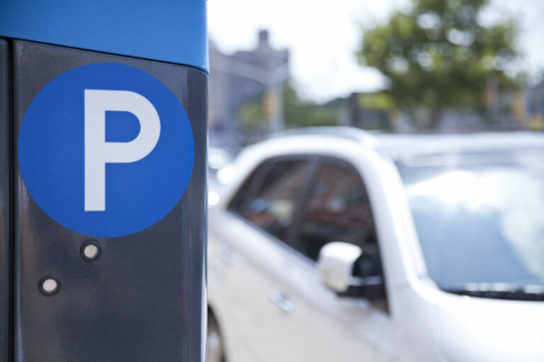 Ružomberok pripravuje novú parkovaciu politiku, zmeny by mali platiť už od septembra