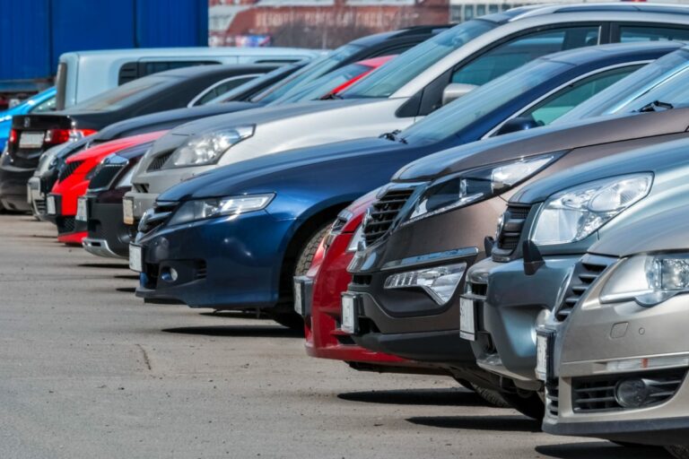 AAA Auto predalo ojazdené automobily viac ako 300-tisíc slovenským zákazníkom, rovnaký počet vozidiel aj vykúpilo