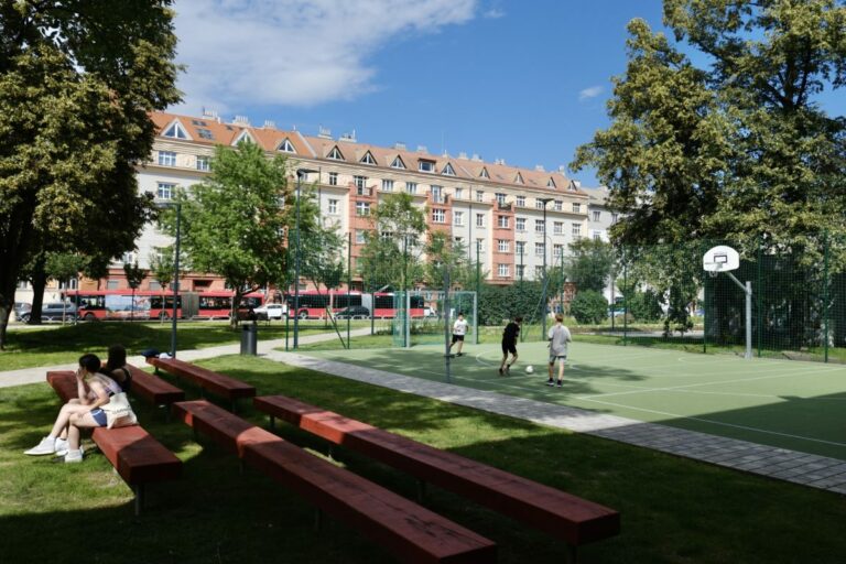 Bratislava pokračuje v obnove verejných priestorov, otvorí ďalšie parky (foto)