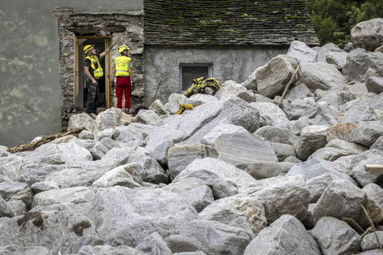Vo Švajčiarsku našli mŕtve telo jedného z trojice nezvestných po zosuve v údolí Misox