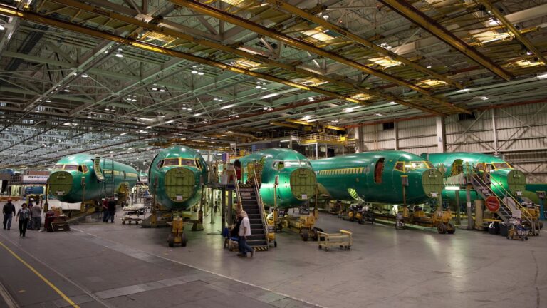 Boeing súhlasí s kúpou výrobcu trupov Spirit AeroSystems za 4,7 miliardy dolárov