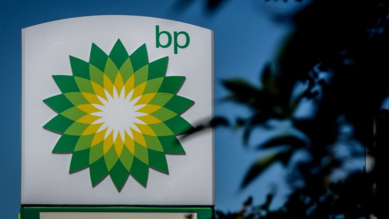 BP očakáva v 2. štvrťroku znehodnotenie až do výšky 2 miliárd USD na základe slabých rafinérskych marží