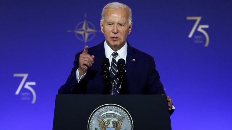 Biden oznamuje novú pomoc NATO Ukrajine, keďže jeho kampaň za znovuzvolenie balansuje