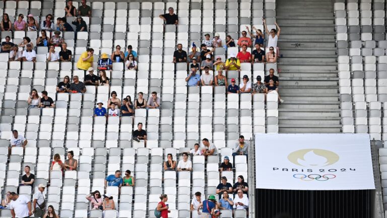 Cestovanie do Paríža kleslo kvôli letným olympijským hrám