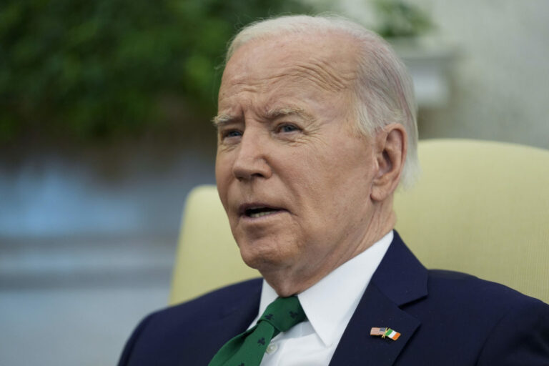 Biden: Ukrajinská ofenzíva v Kursku predstavuje pre Putina skutočnú dilemu