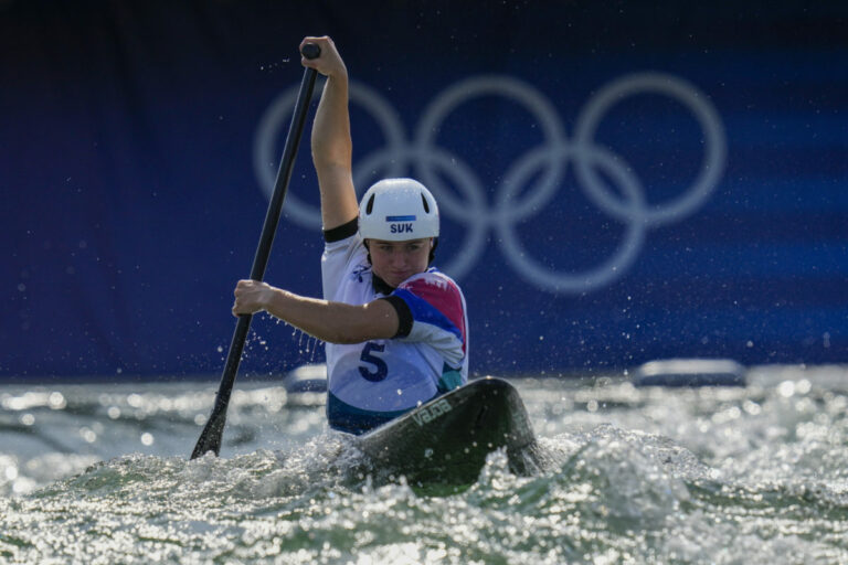 Semifinále a finále C1 žien: Zuzana Paňková zabojuje o olympijskú medailu (online)