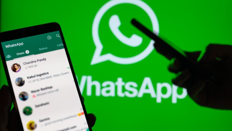 Meta hovorí, že účty WhatsApp prepojené s iránskymi hackermi sa zamerali na Bidena a Trumpa