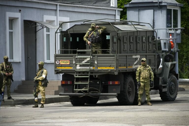 Légia Sloboda Ruska bojujúca na strane Ukrajiny vyzýva ruských vojakov, aby sa vzdali alebo obrátili zbrane proti Kremľu