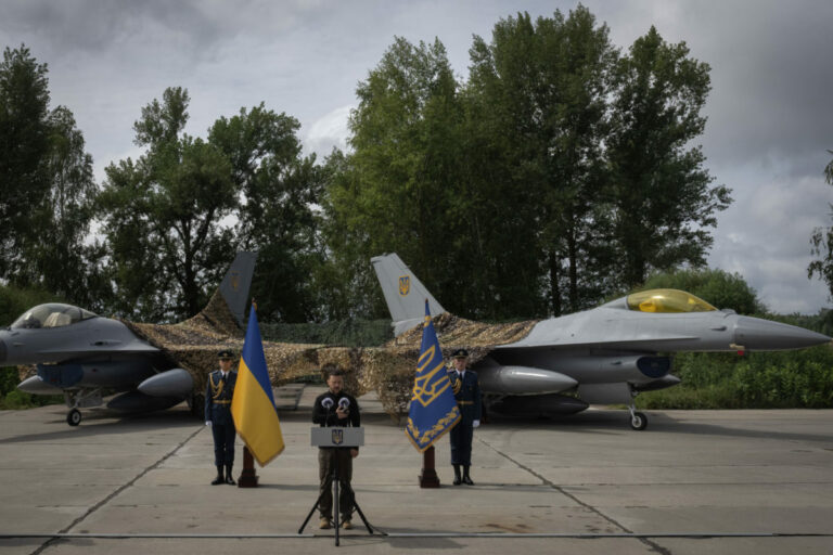 Ukrajinské sily môžu použiť stíhačky F-16, ak sa zamerajú na porazenie ruskej protivzdušnej obrany