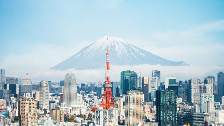 Tu je dôvod, prečo japonské akcie po víťazstve Shigeru Ishibu klesajú