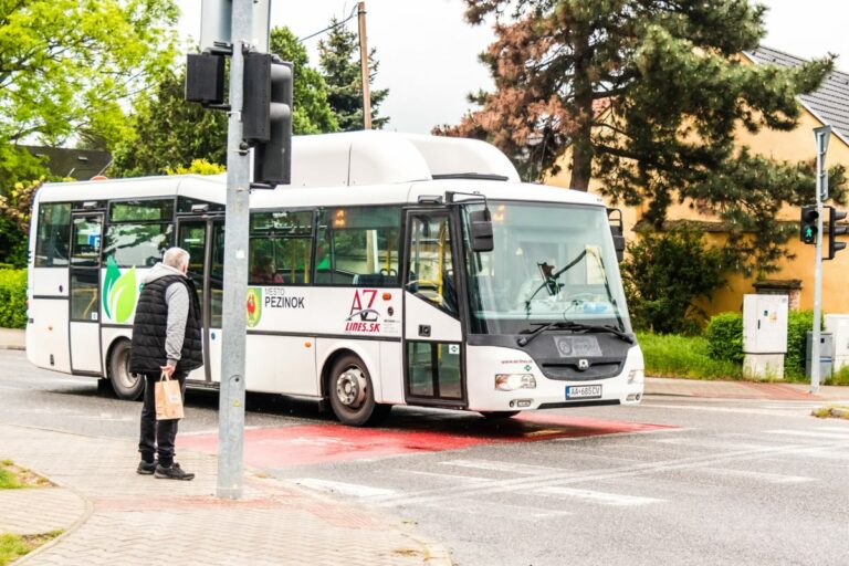 Mesto Pezinok omylom zverejnilo informáciu, že od budúceho roka bude MHD zadarmo