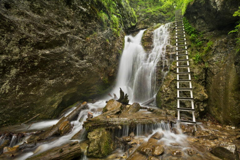 Slovenský raj navštívilo počas leta takmer 4-tisíc turistov denne, Slovákov ubudlo