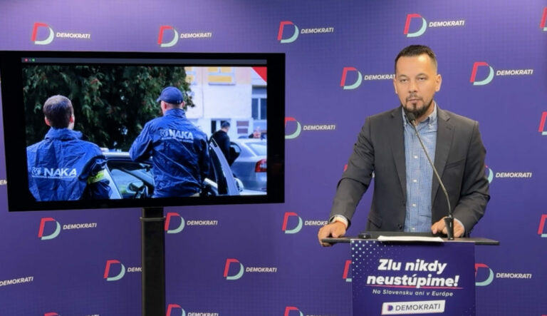 Solák je figový list Šutaja Eštoka a Fica. Šeliga má zoznam policajtov, ktorí boli po zrušení NAKA preradení mimo svojho bydliska (video)