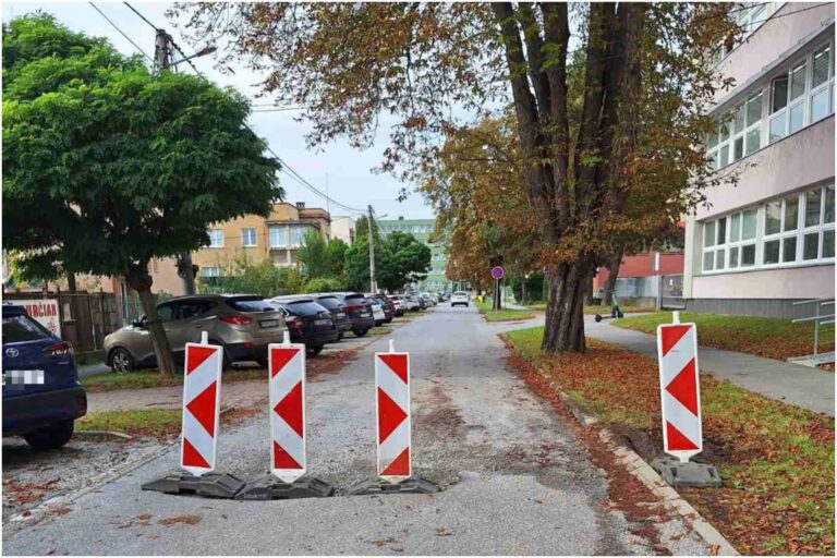 Na Bayerovej ulici v Prešove sa prepadla cesta, momentálne je neprejazdná