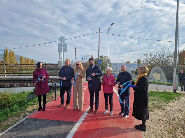 Cyklisti v Nitre majú k dispozícii ďalšie kilometre, mestu sa podarilo bezpečne prepojiť jednotlivé mestské časti (foto)