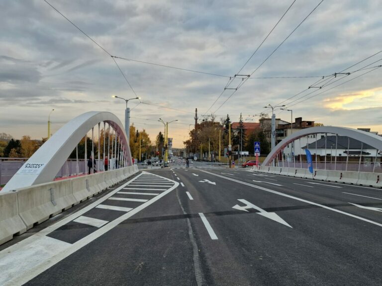 Prešovský kraj ukončil práce na štvormiliónovom moste, končia sa dopravné obmedzenia (foto)