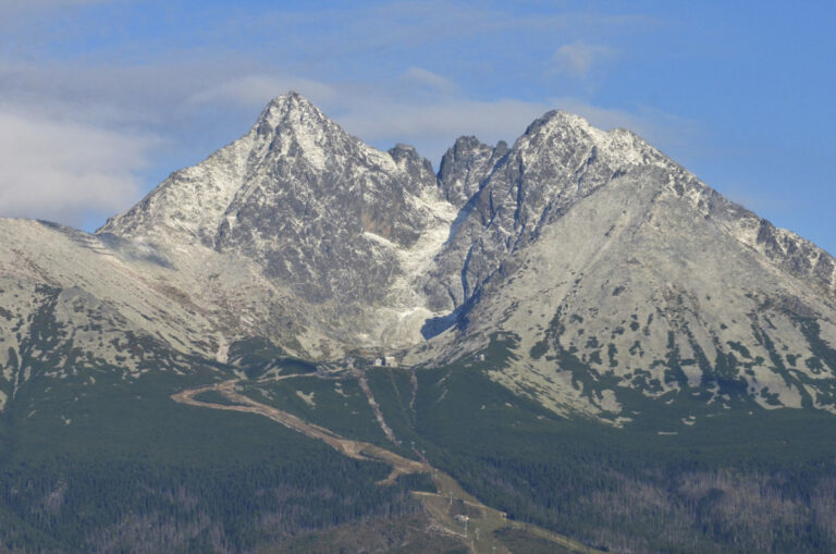 Vysoké Tatry čaká uzávera chodníkov, turisti môžu využiť posledný víkend vo vysokohorskom prostredí