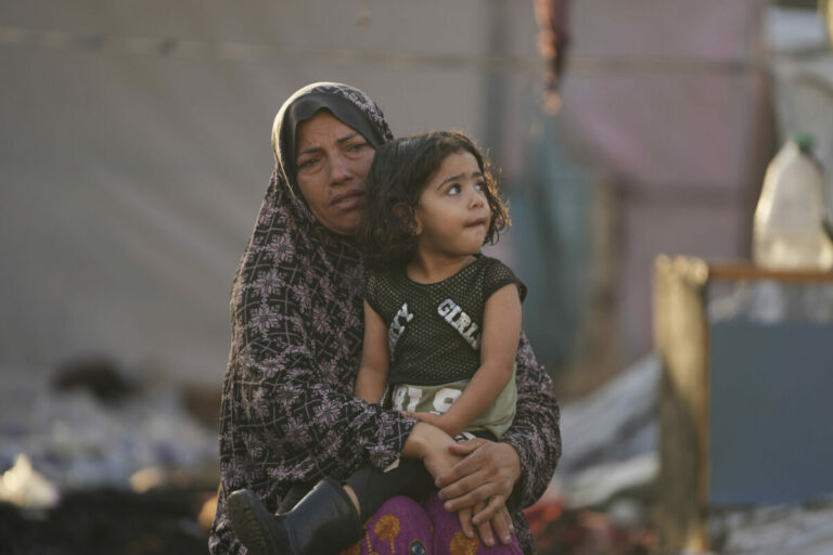 Izrael tvrdí, že na sever Pásma Gazy pustil autá s humanitárnou pomocou