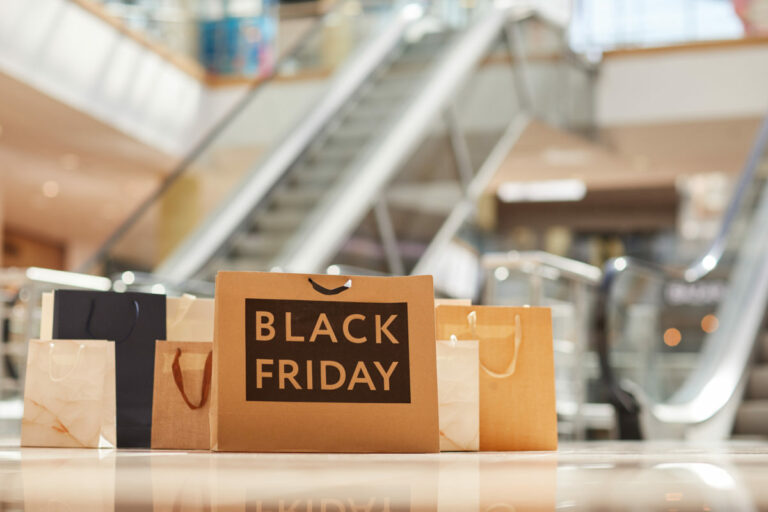 Ako sa vyhnúť podvodom počas Black Friday? Experti radia sledovať recenzie a overovať ceny