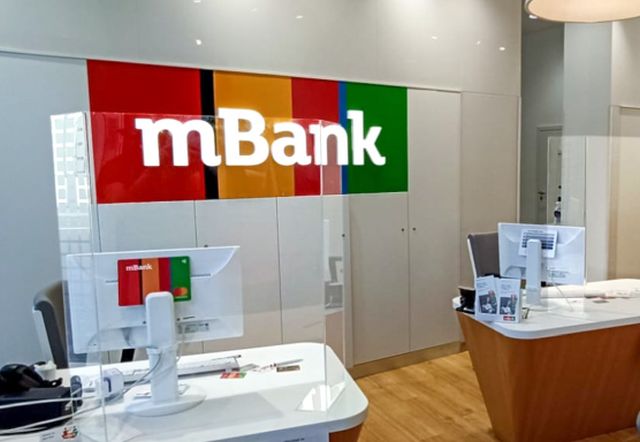 mBank plánuje rozsiahlu odstávku bankových systémov