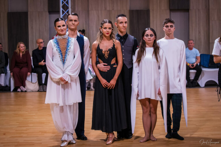 Tanečníci Štec s Popovou ukončili svoju tanečnú kariéru titulom majstrov sveta profesionálnej divízie tanečného športu v disciplíne showdance štandard