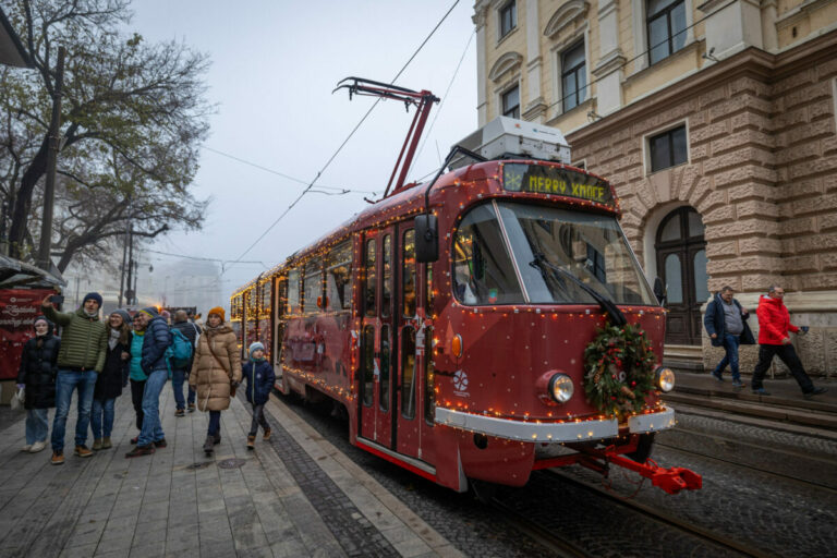 Bratislavská MHD bude počas vianočných sviatkov jazdiť v upravenom režime, niektoré linky budú posilnené