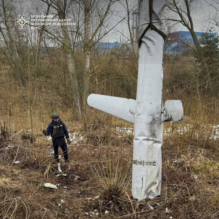 Lietadlá s ruským vedením pred použitím rakety Orešnik odleteli za Ural