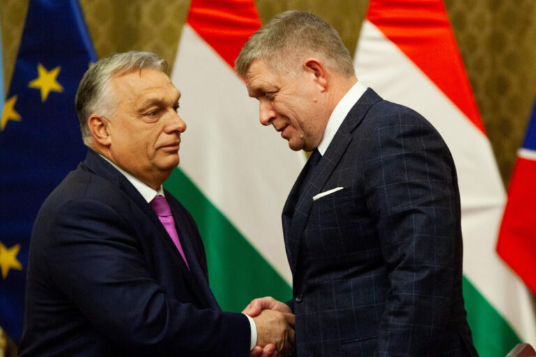 Orbán podmieňuje predĺženie sankcií proti Rusku splnením troch požiadaviek. Za čo vlastne bojuje?