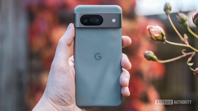 Google Pixel 8 je iba 399 dolárov, čo z neho robí lepšiu ponuku ako Pixel 8a