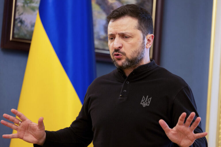 Zelenskyj, tvrdí, že USA poskytli Ukrajine pomoc v sume 100 miliárd dolárov, nie 500 miliárd