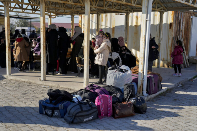 Po páde Asada sa do Sýrie zo zahraničia vrátilo viac ako 300-tisíc utečencov